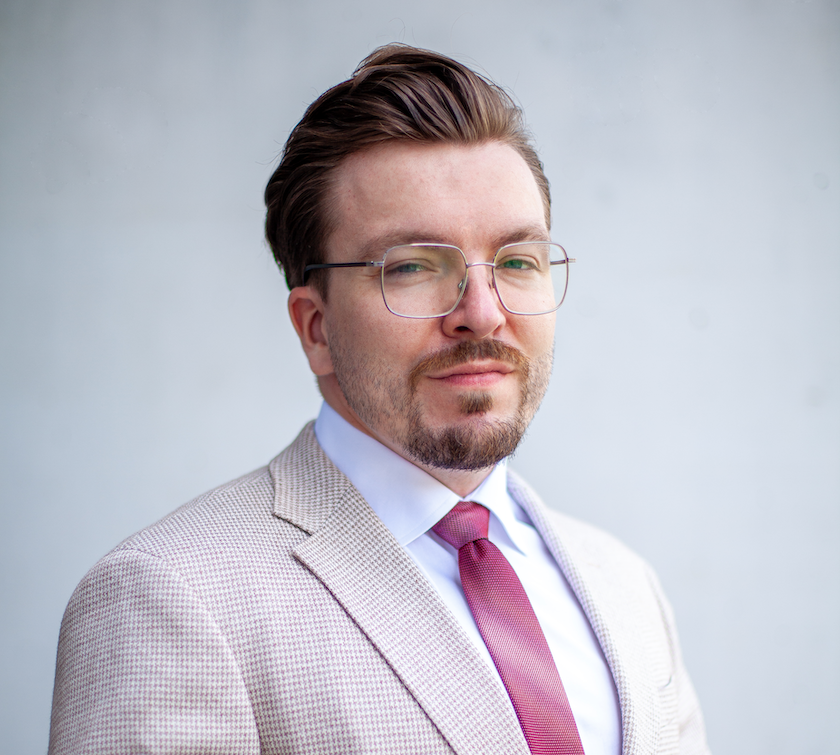 Dr. Christopher Schneider